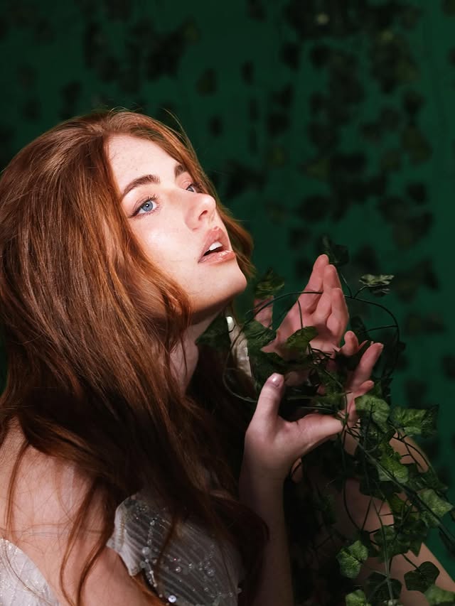 Editorial portrait with ivy — Ninh Studio